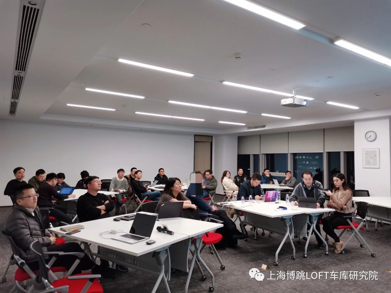 黄浦杭州LOFT车库专题会